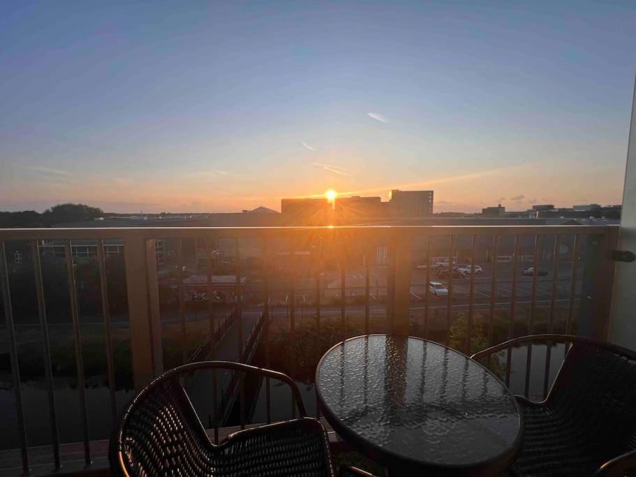 Lincoln View Sleeps 4 Balcony Self Check-In公寓 外观 照片