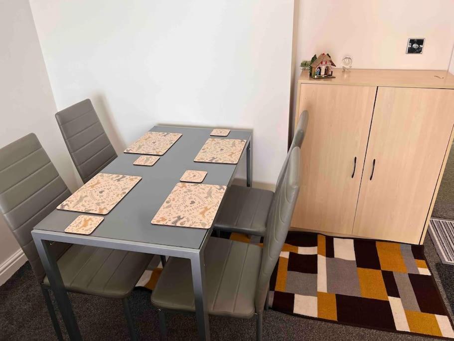 Lincoln View Sleeps 4 Balcony Self Check-In公寓 外观 照片